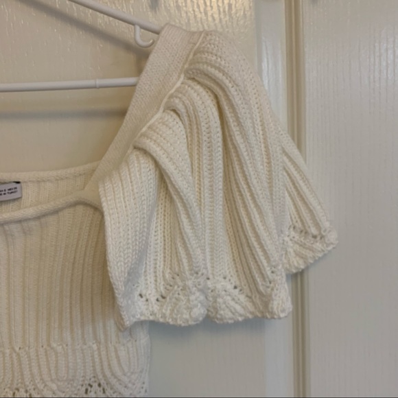 Zara White Ruffle Shoulder Puff Sleeve Knit Top - Small - Picture 10 of 13